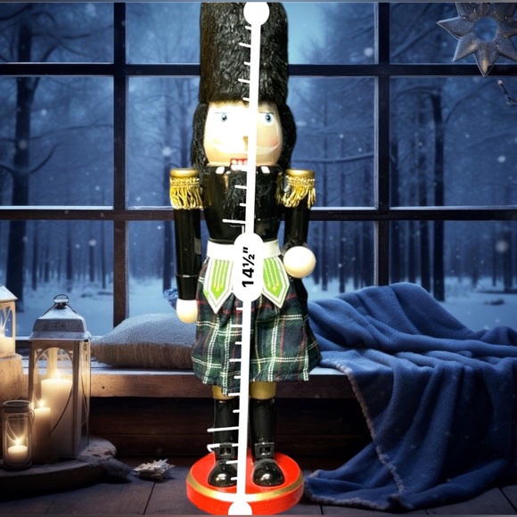 Christmas Nutcracker Soldier Holiday Decor - Picture 5 of 5